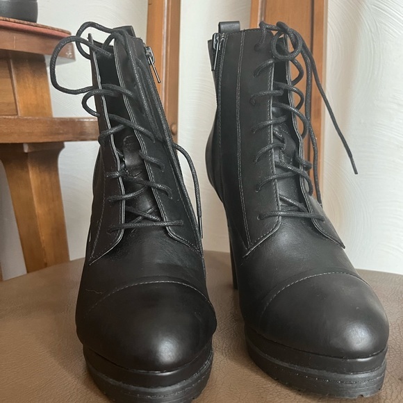 Forever 21 Platform Lace up Lita Boot Heels - Picture 2 of 5